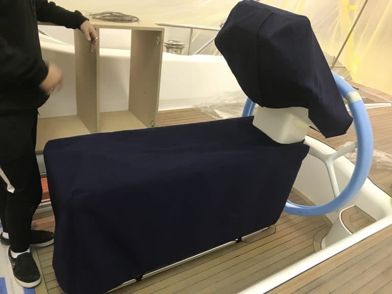 Discovery 58/007 Cockpit Table and Binnacle Covers