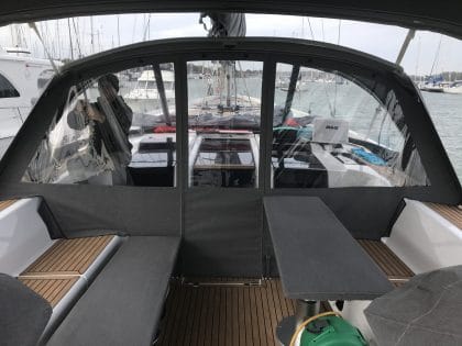 Hanse 575 Sprayhood Backdrop