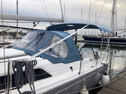 Beneteau Oceanis 30.1 Bimini