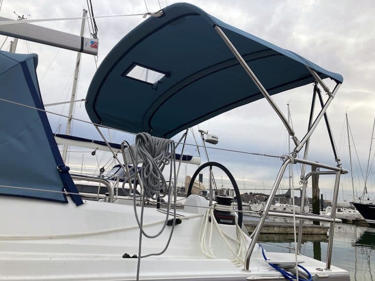 Beneteau Oceanis 30.1 Bimini