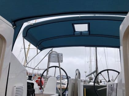 Beneteau Oceanis 30.1 Bimini