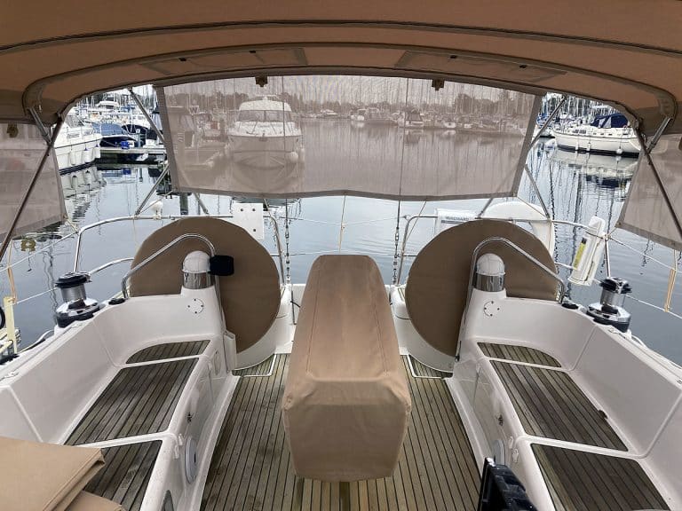 Jeanneau Sun Odyssey 49DS Cockpit Table Cover