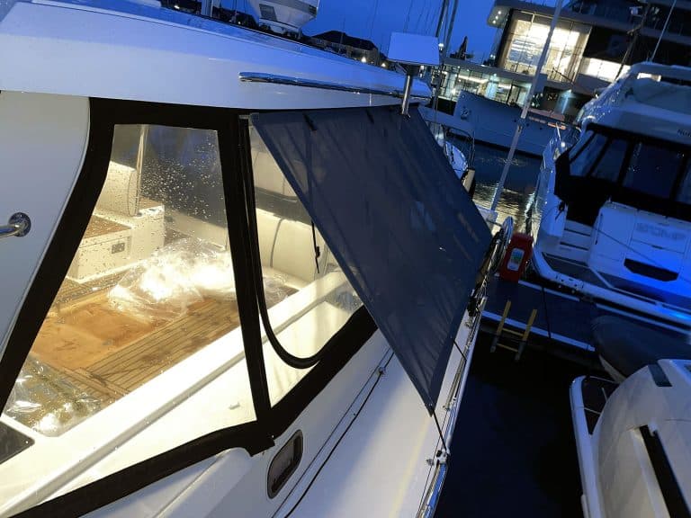 Beneteau Oceanis Yacht 62 Side Shade Panel