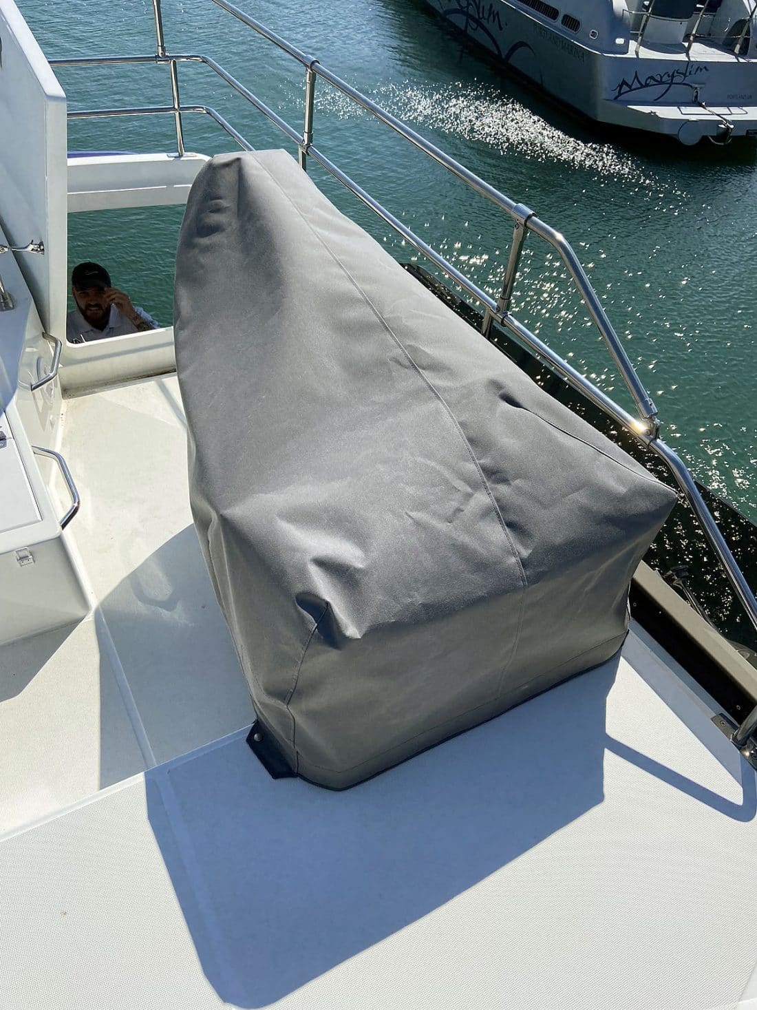 Merry Fisher 1095 Fly , Flybridge Seat Bench Cover