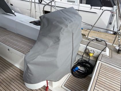 Beneteau Oceanis 55 Wheel and Pedestal Cover