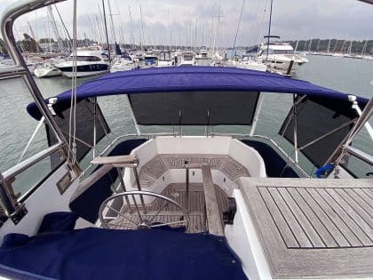 Seaward 35 Bimini with optional Forward zipped extension and mesh Side Shade Panels