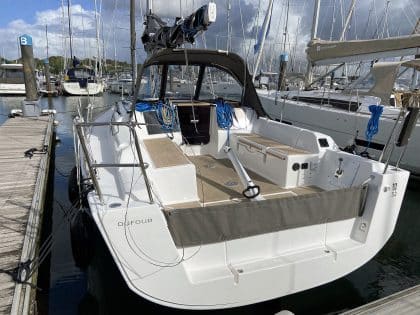 Dufour 32 Stern Dodger -Stern Infill Panel