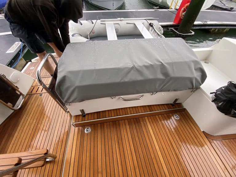 Beneteau Swift Trawler ST 41, Cockpit Cushions Stowage Protection Cover