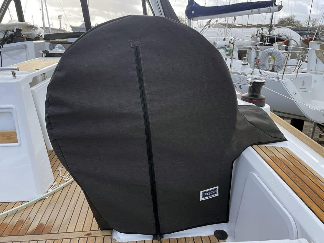 Beneteau Oceanis 38.1 Wheel and Pedestal Covers