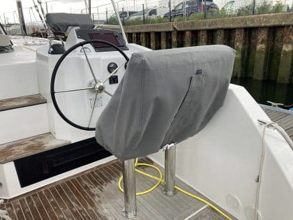 Nautitech CAT 46 Helm Seat Cover