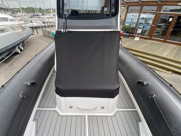 Protector Chase 330 Forward Seat Cover