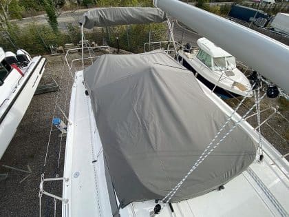Bavaria C38 Cockpit Tonneau Cover
