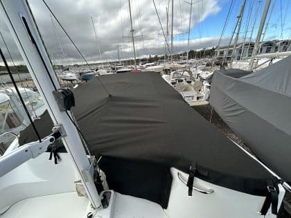 Beneteau Swift Trawler ST 44 Flybridge Tonneau Cover