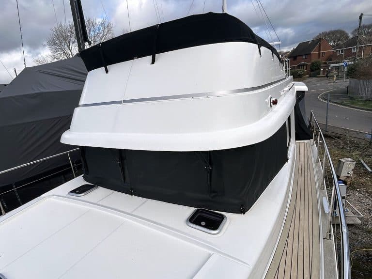 Beneteau Swift Trawler ST 44 Windscreen Cover