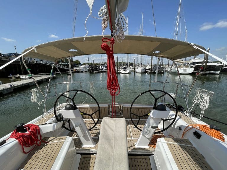 Dehler 38SQ Helm Bimini